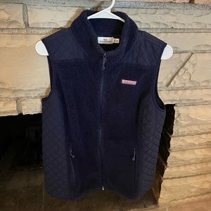 Excellent condition Vineyard Vines fleece vest